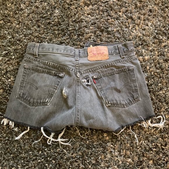 Levi's shorts - Picture 2 of 3